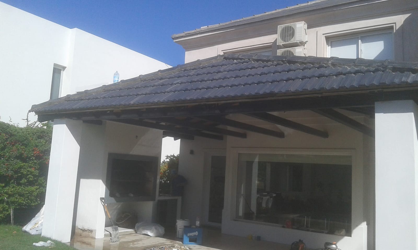 Trabajo de techos y estructuras en Mendoza